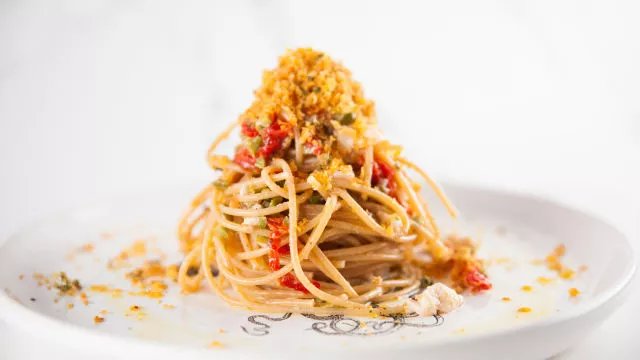 Špageti s mariniranom sabljarkom i preljevom od sicilijanskog citrusa
